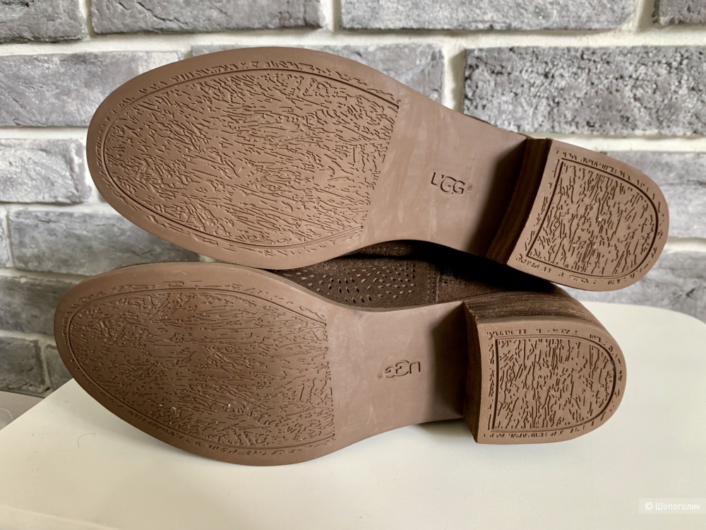 Полусапожки UGG, размер 39