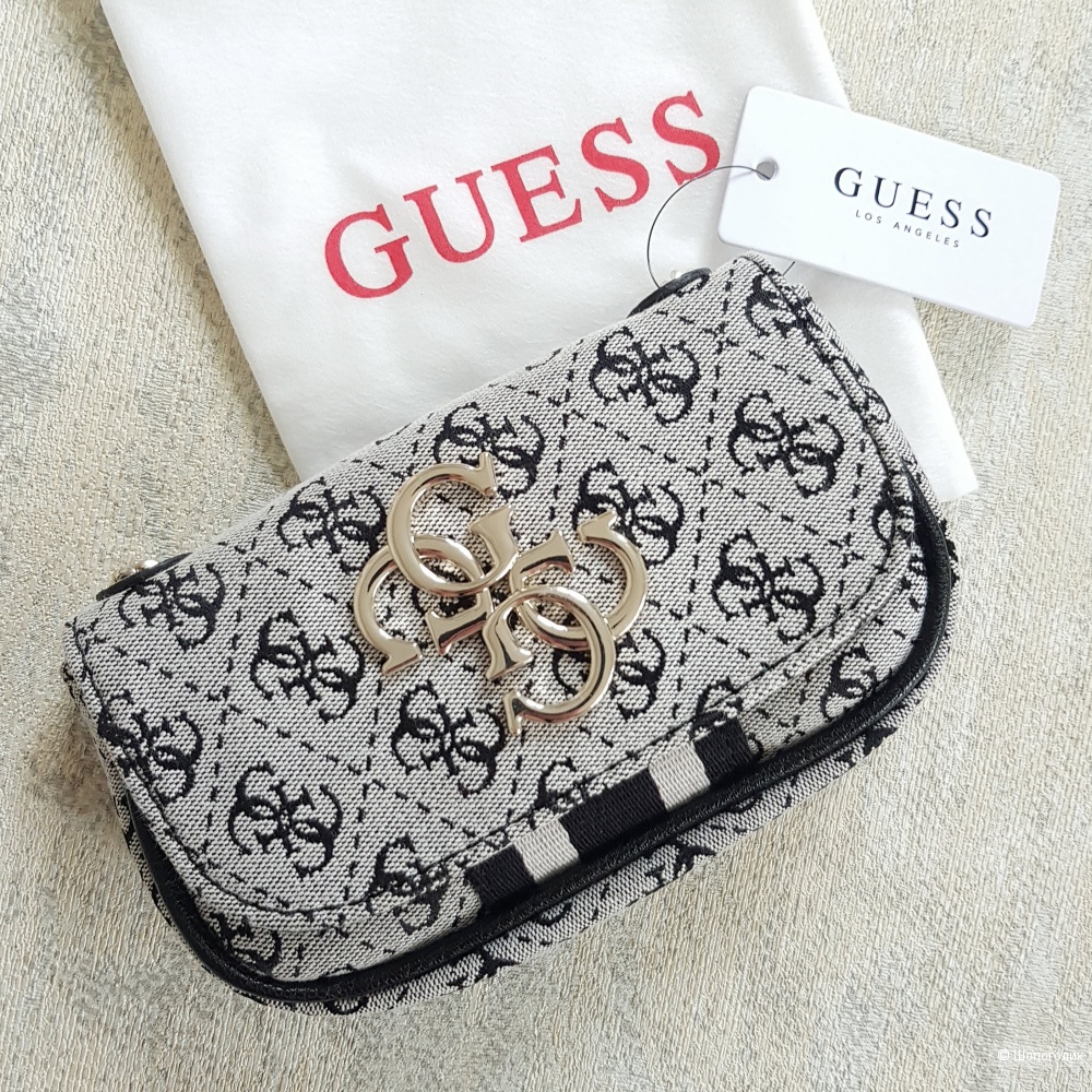 Мини-сумка Guess