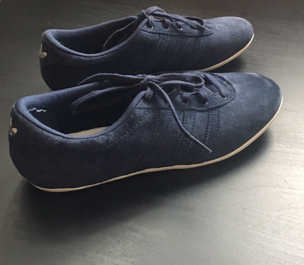 Кроссовки Adidas, размер 35-36