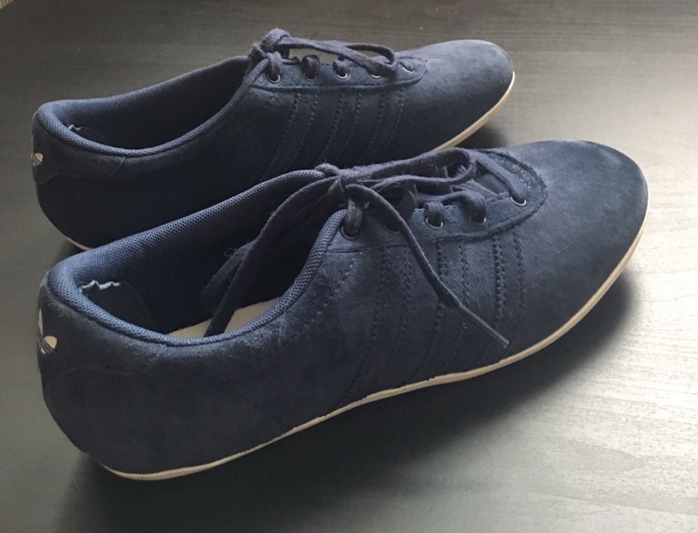Кроссовки Adidas, размер 35-36
