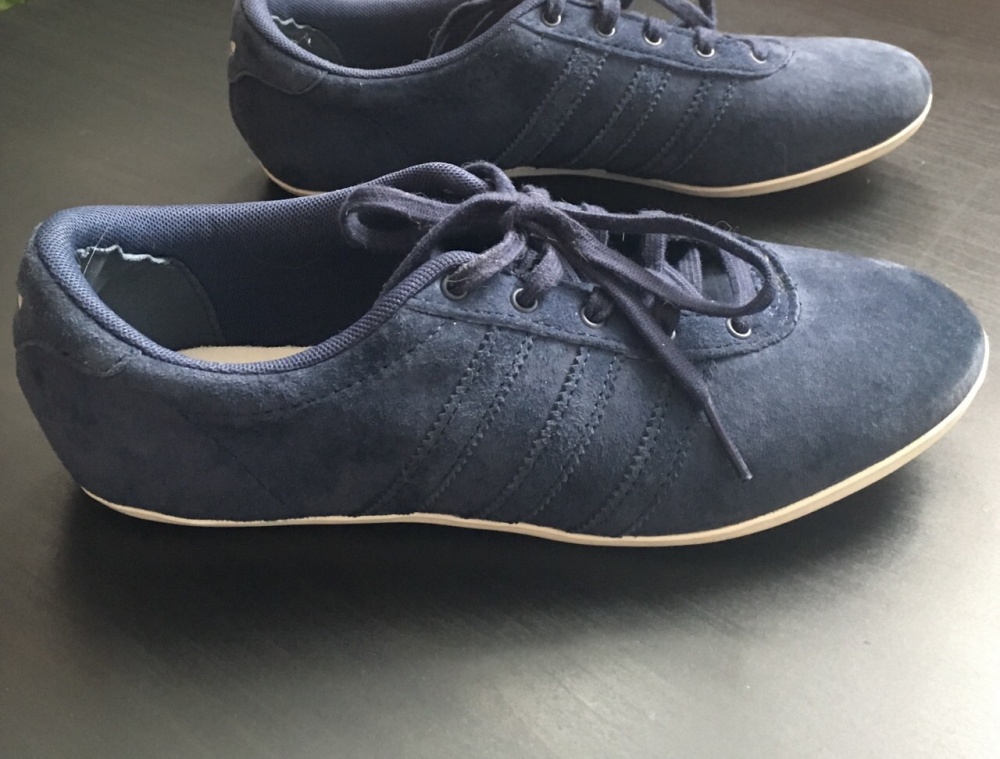 Кроссовки Adidas, размер 35-36