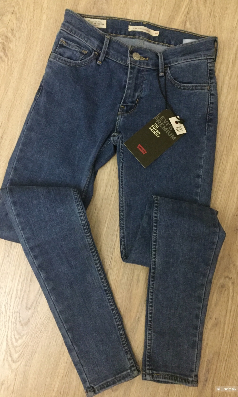 Levi’s джинсы 24