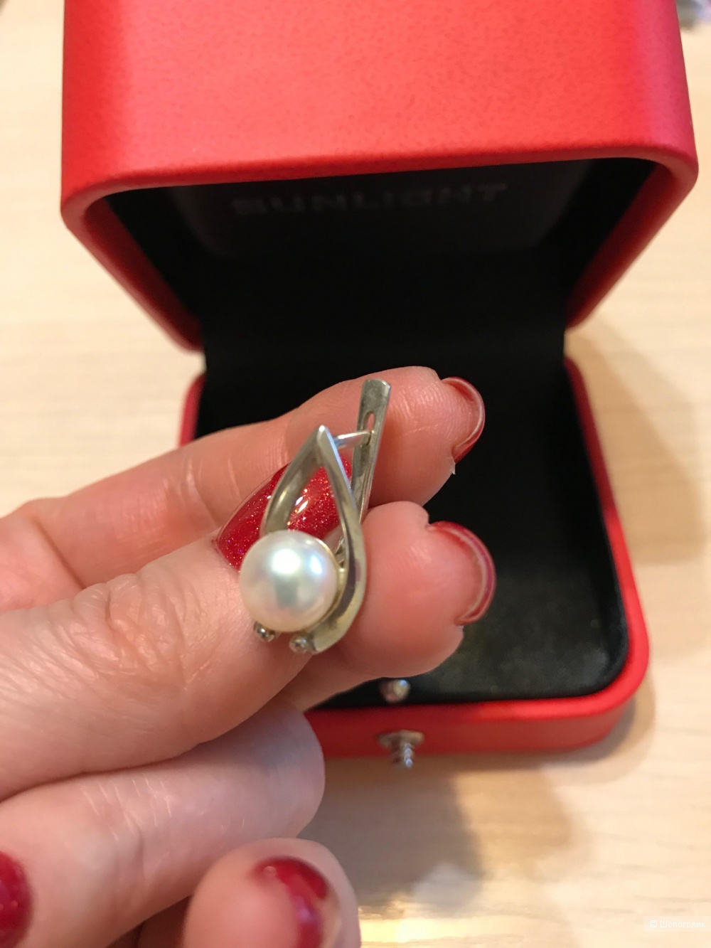 Комплект из серебра 925 и натурального жемчуга (серьги и кольцо 17,5 р-р)
