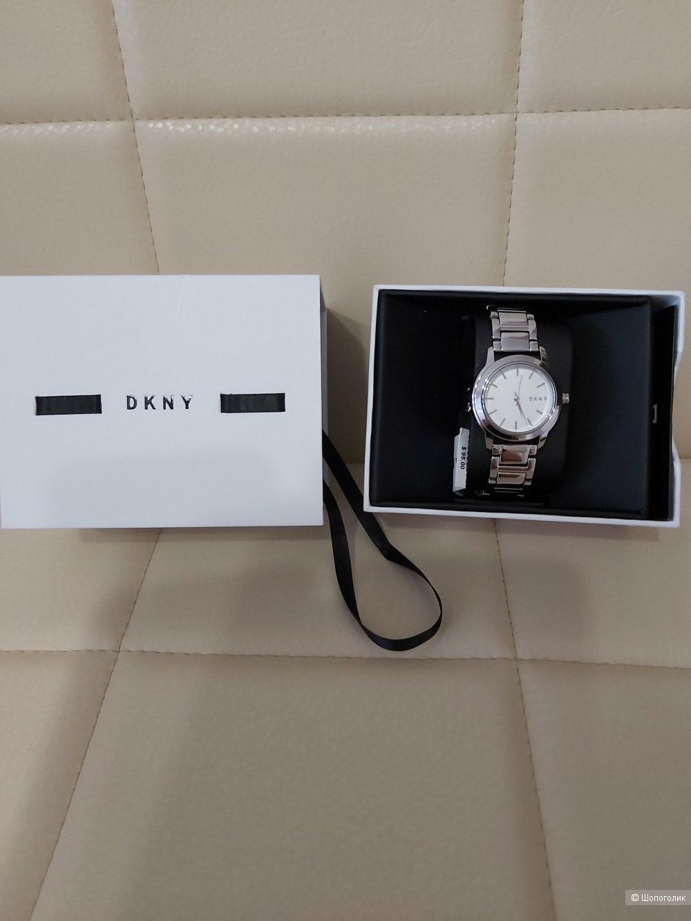 Часы DKNY