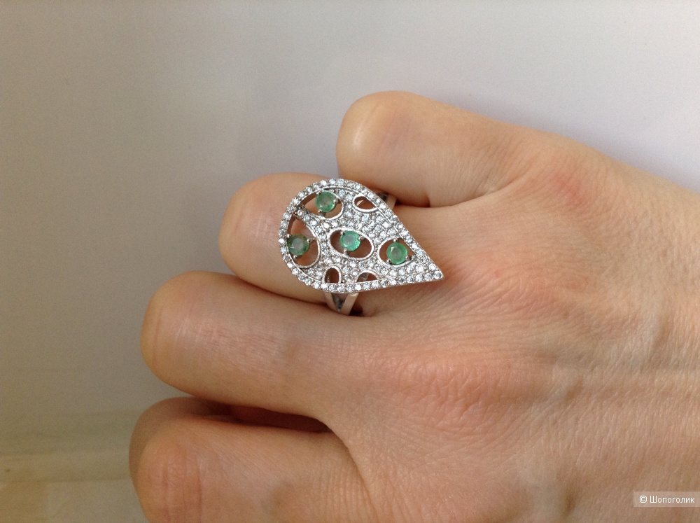 Серебряное кольцо с натуральными изумрудами, 17,5 размер
