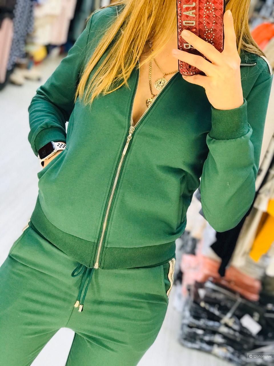 Костюм Sale, one size