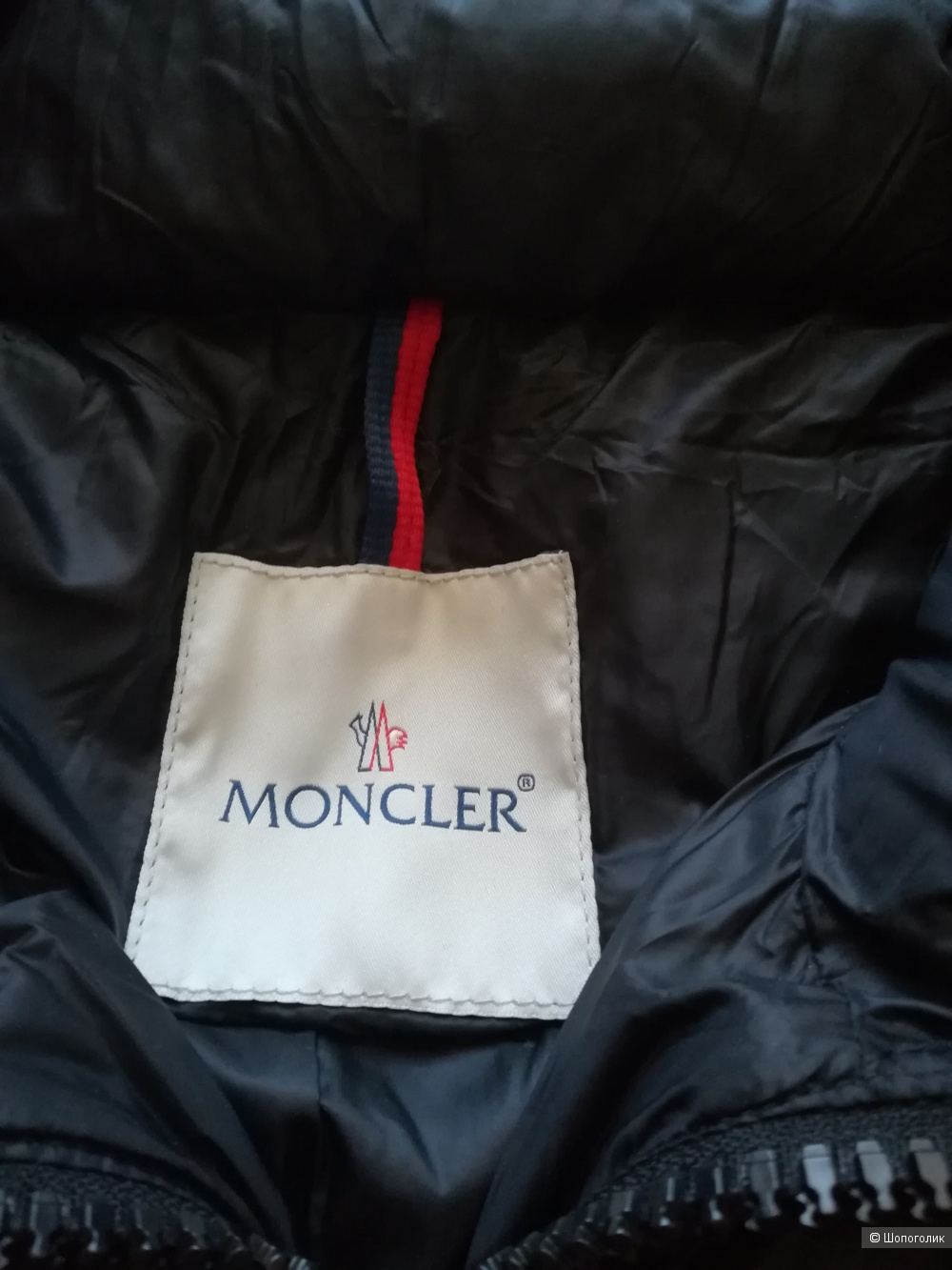 Пуховик Moncler, размер 4