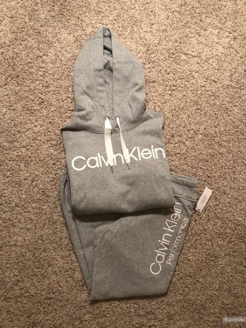 Костюм Calvin Klein размер L