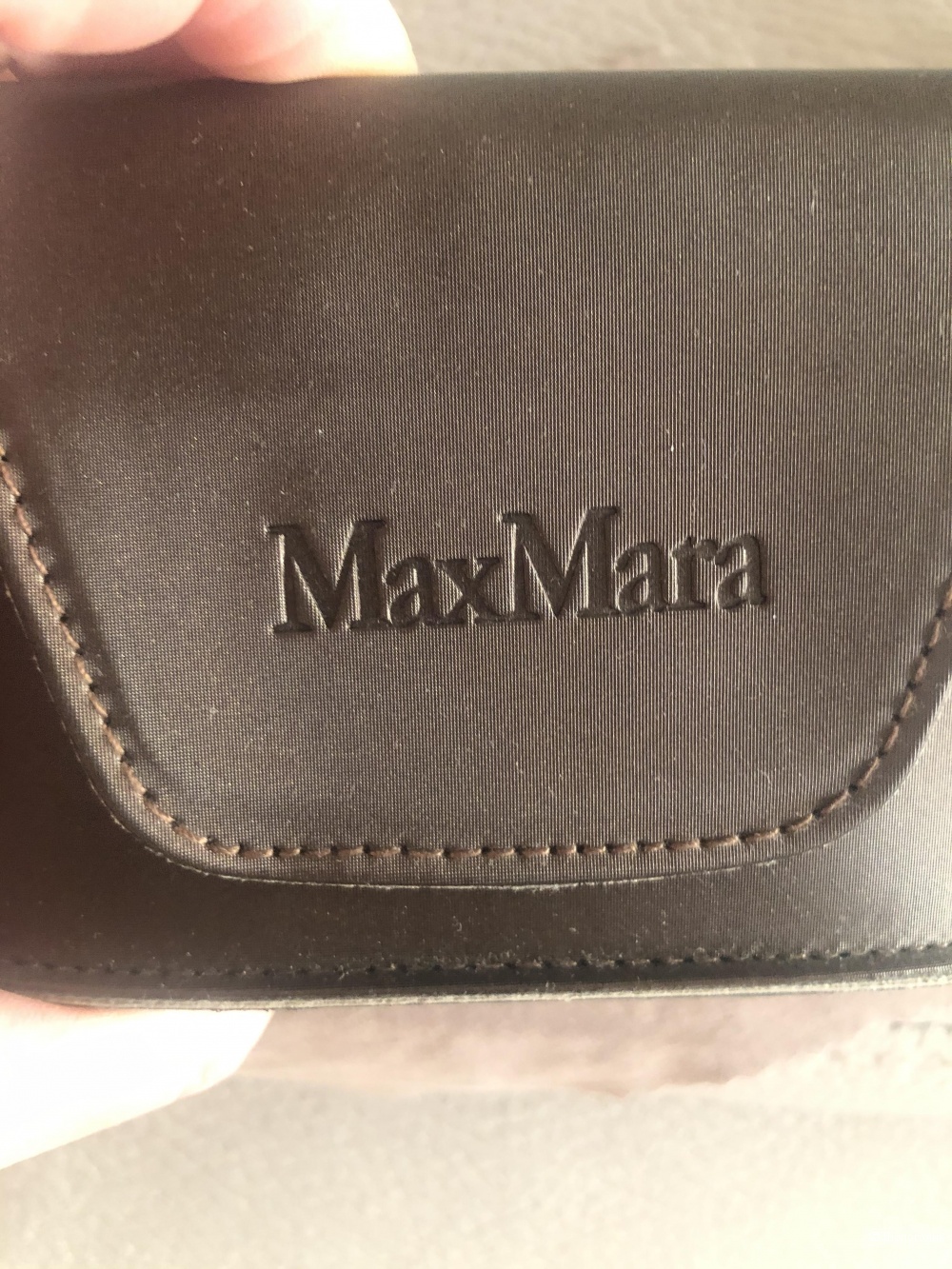 Солнцезащитные очки Max Mara.