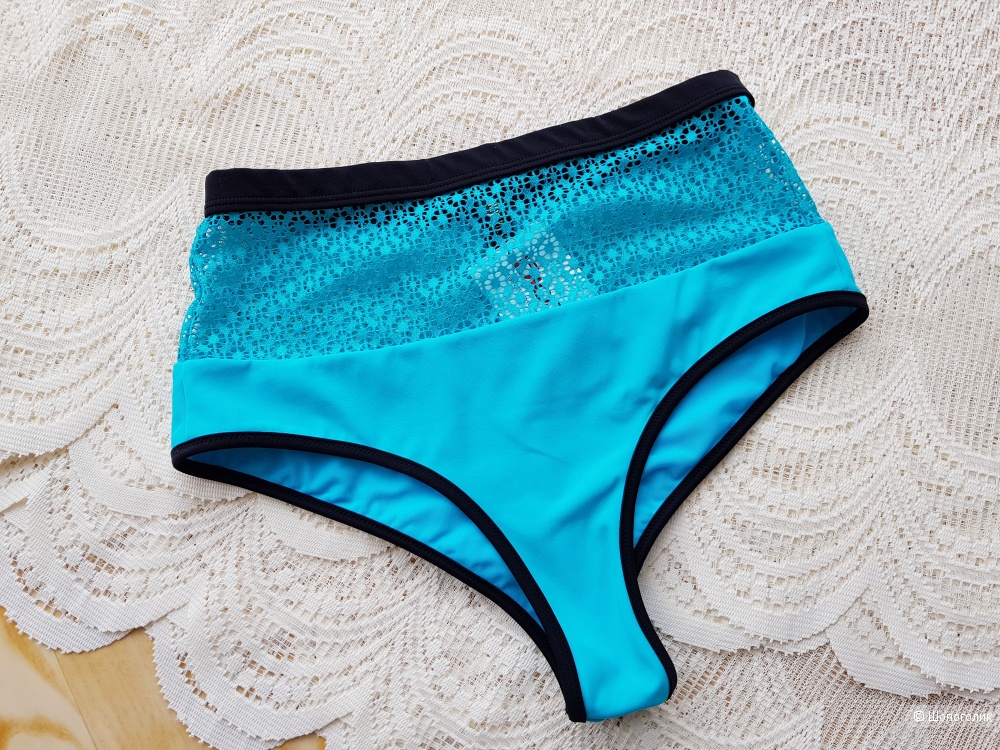 Купальник Бюстье из 3х предметов, 75А/В + низ S/M