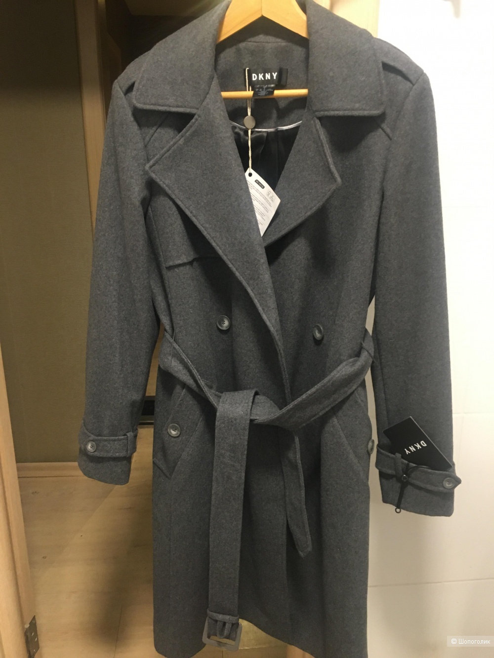 Пальто DKNY размер M