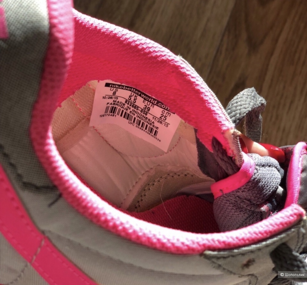 Кроссовки Nike, размер 39EU