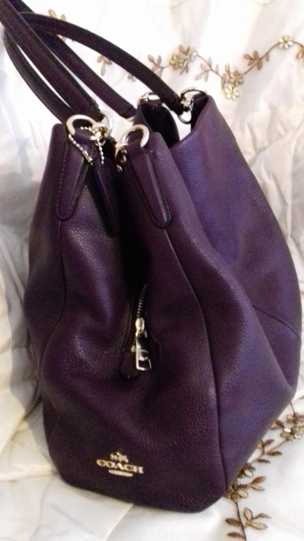 Сумка COACH Madison Phoebe Shoulder Bag.