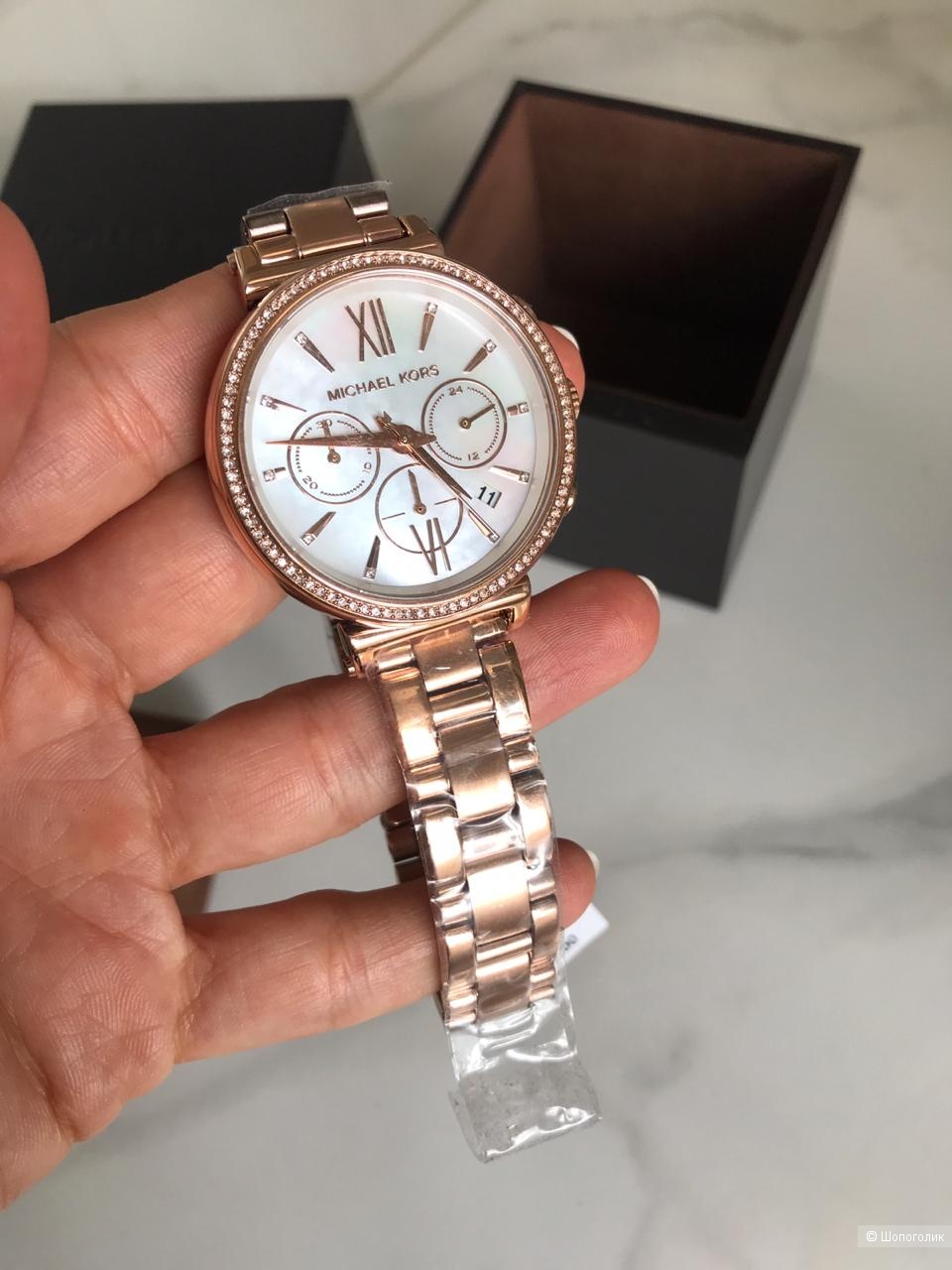 Часы Michael kors , новые