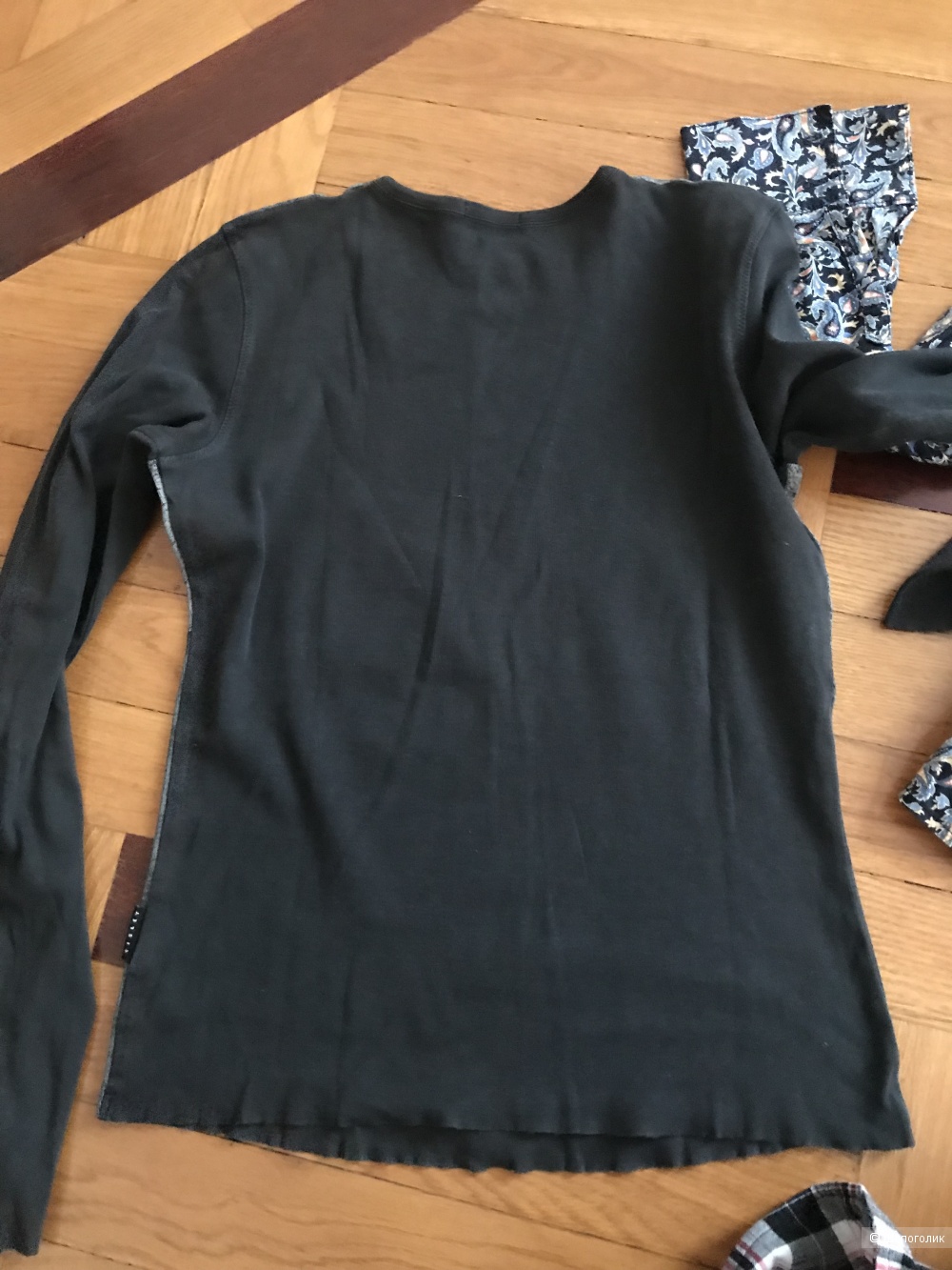 Комплект платье Oggi,рубашка Concept Club,кофта Sisley,44рус
