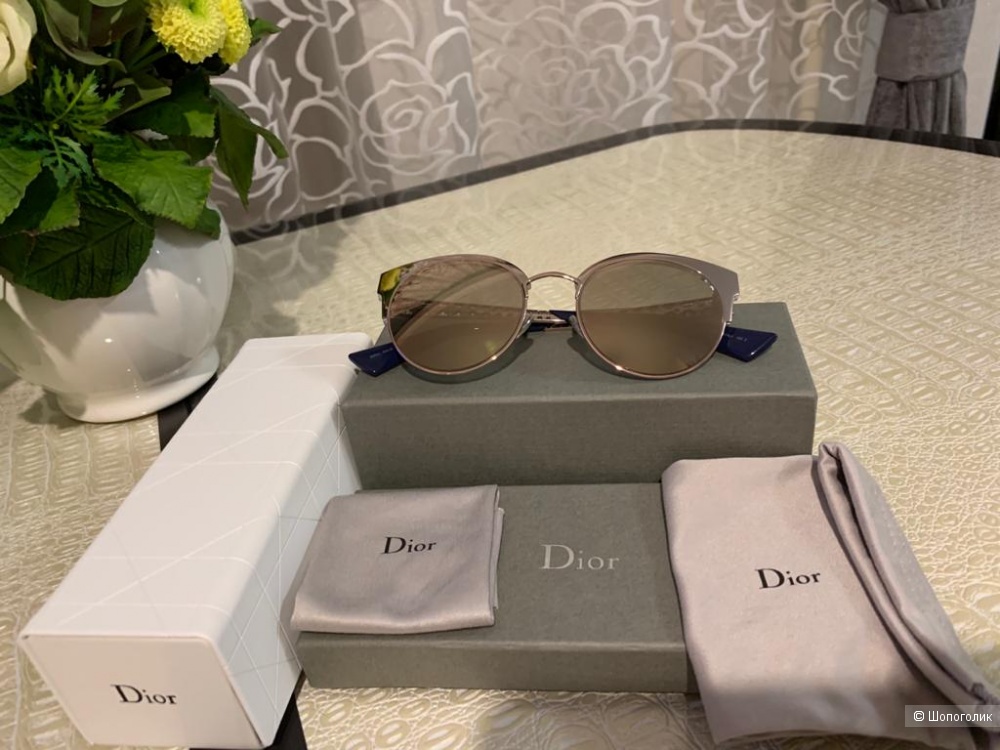 Солнцезащитные очки Dior