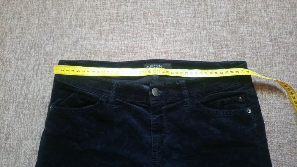 Бархатные джинсы MarcCain, 46-48