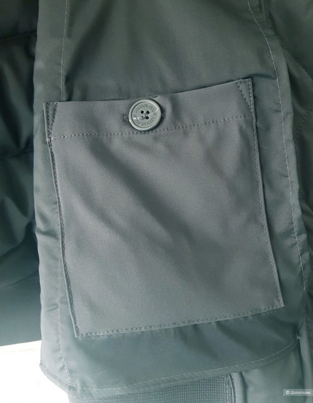 Куртка Armani Jeans, новая с этикеткой размер M (eu)
