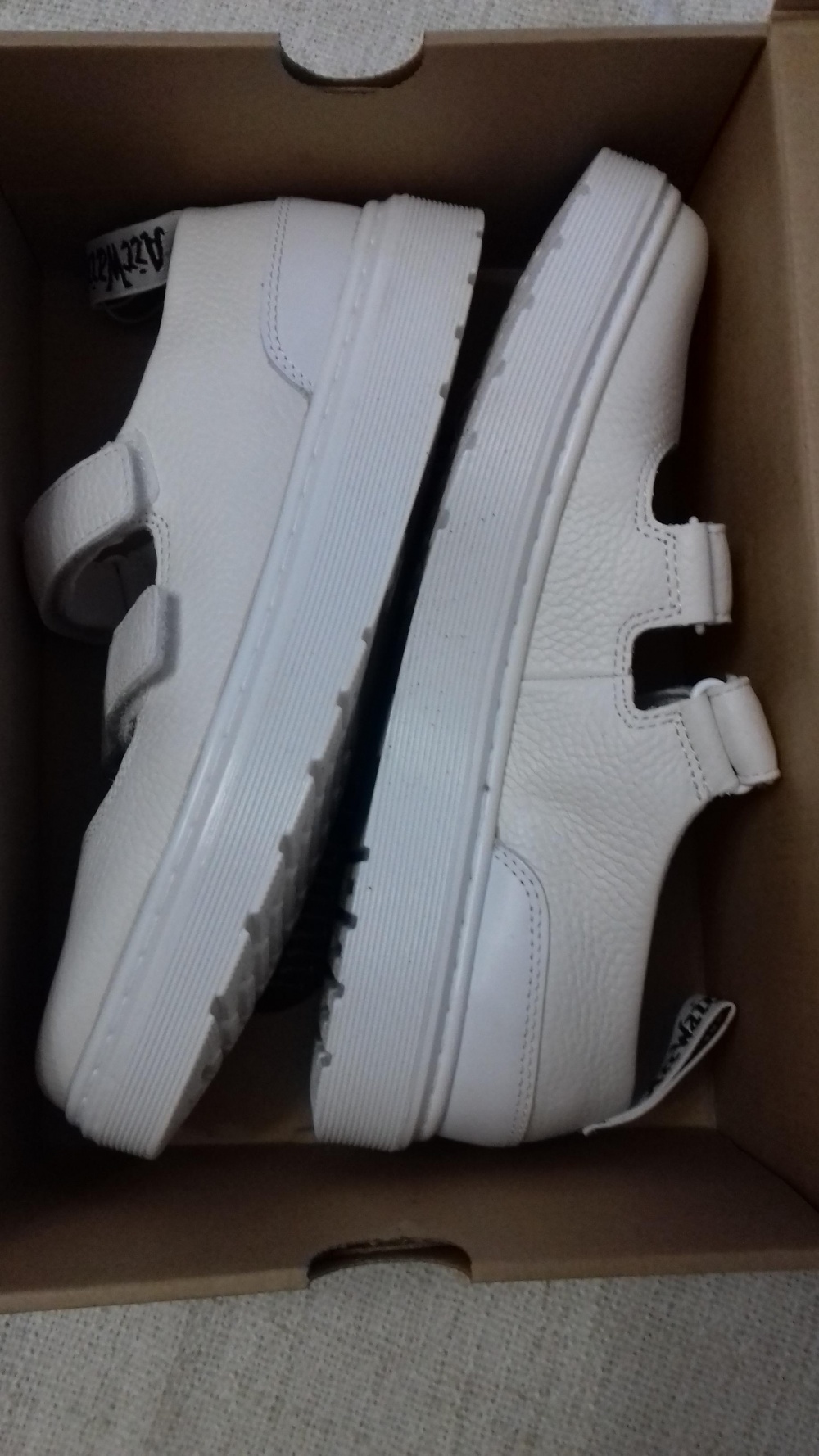 Кроссовки/ кеды кожаные DR. MARTENS, EU 40, US 8, 5, UK 6, 5 размер