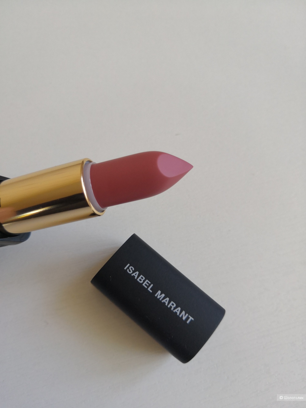 Губная помада Loreal Paris Isabel Marant 4.8Г