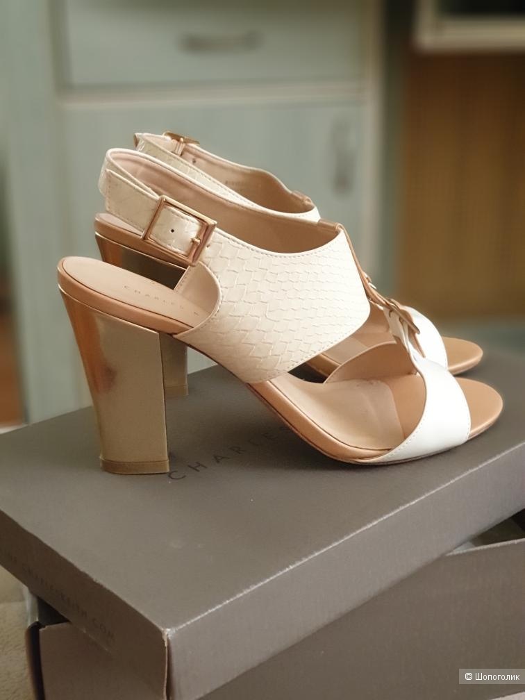 Босоножки Charles & Keith, 37