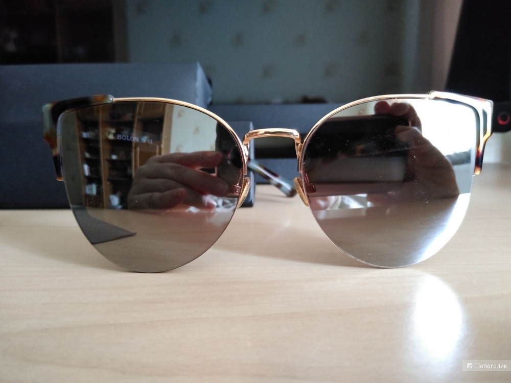 Солнцезащитные очки Bolon.
