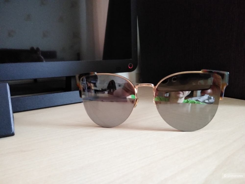 Солнцезащитные очки Bolon.