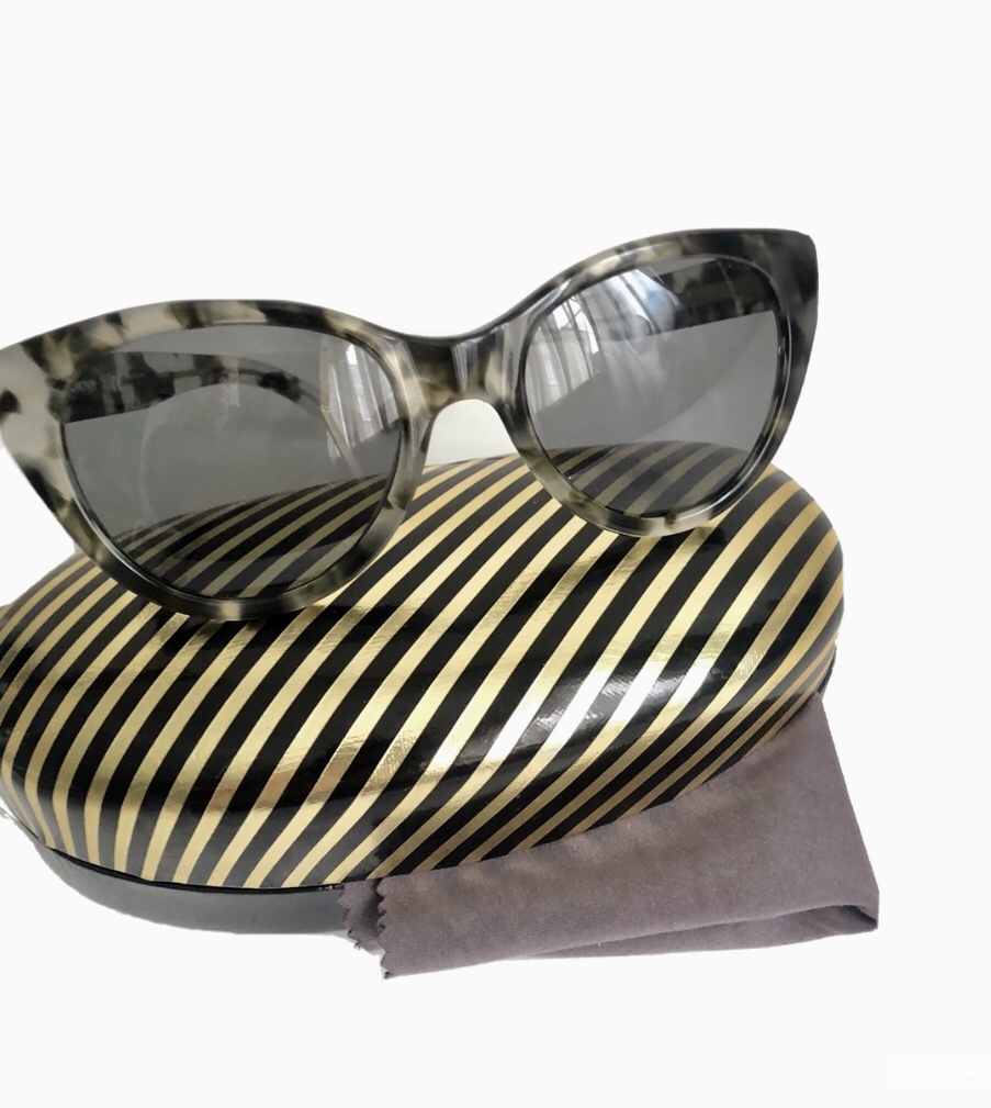 Солнцезащитные очки DKNY one size