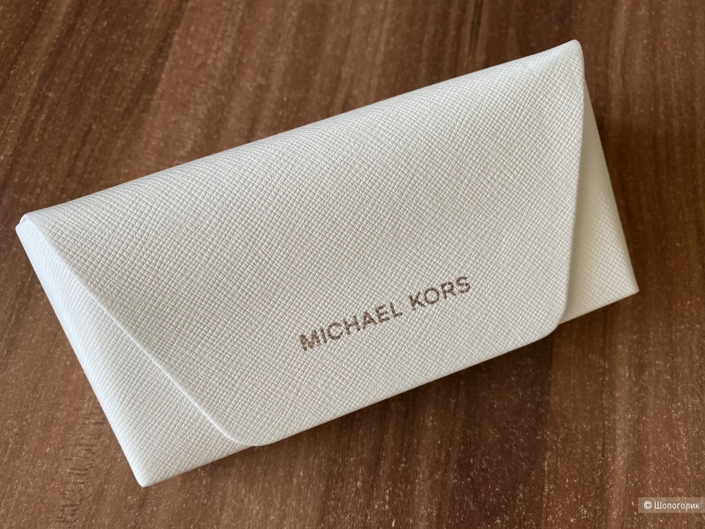 Солнцезащитные очки Michael Kors