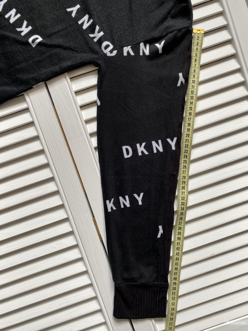 Кофта DKNY р. M