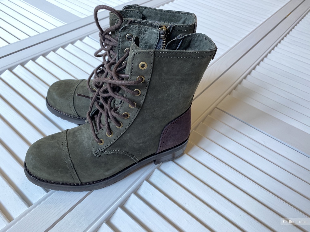 Ботинки UGG р. 35,5