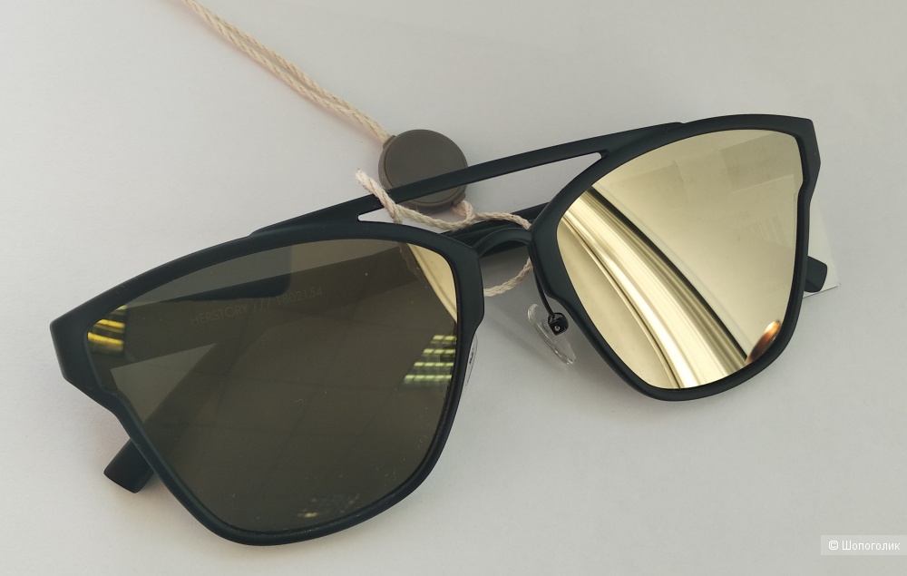 Солнцезащитные очки от Le Specs