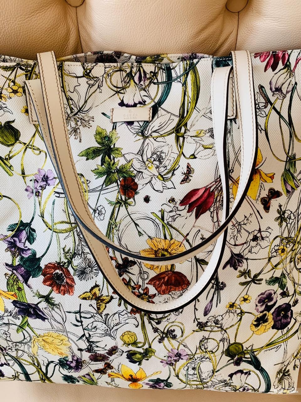 Сумка-тоут Gucci Flora Canvas Large