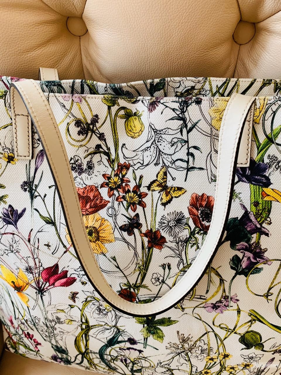 Сумка-тоут Gucci Flora Canvas Large