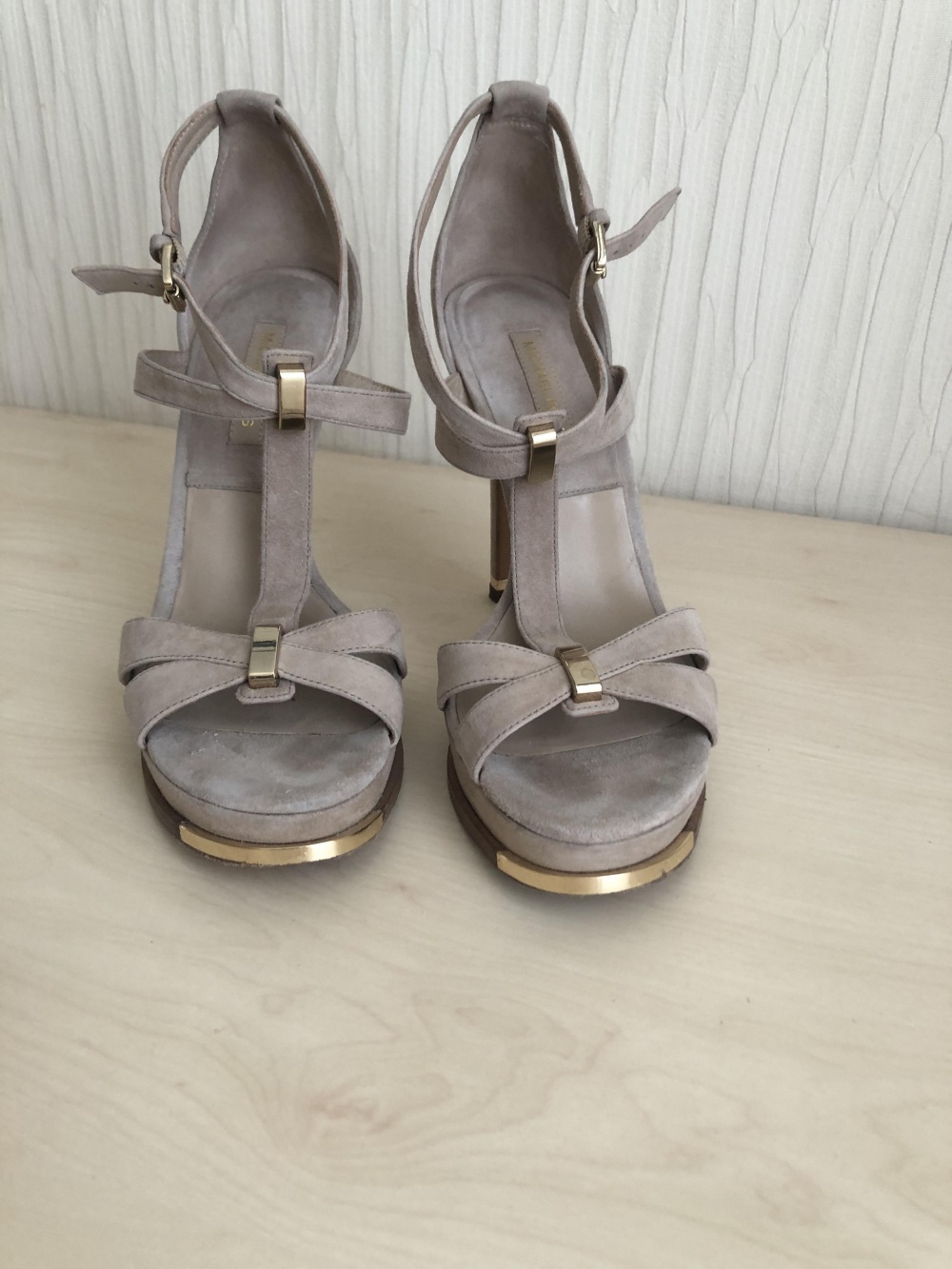 Босоножки Michael Kors размер 38