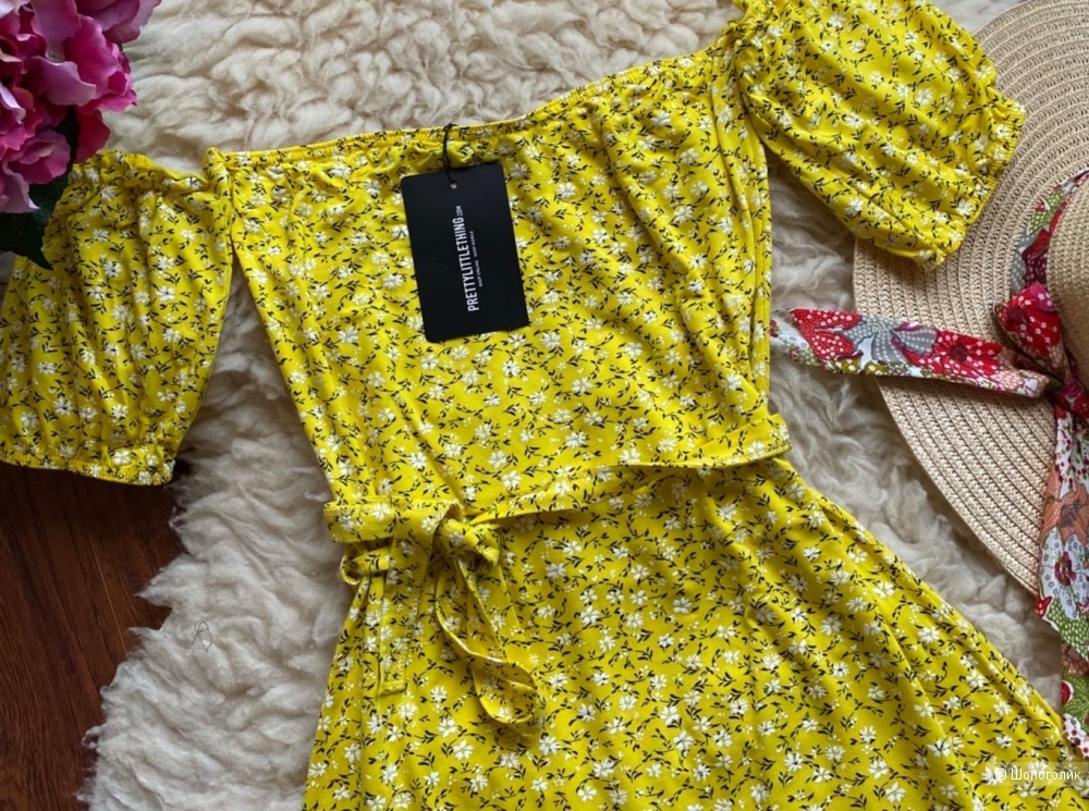 Платье  PrettyLittleThing Petite размер Xs, s