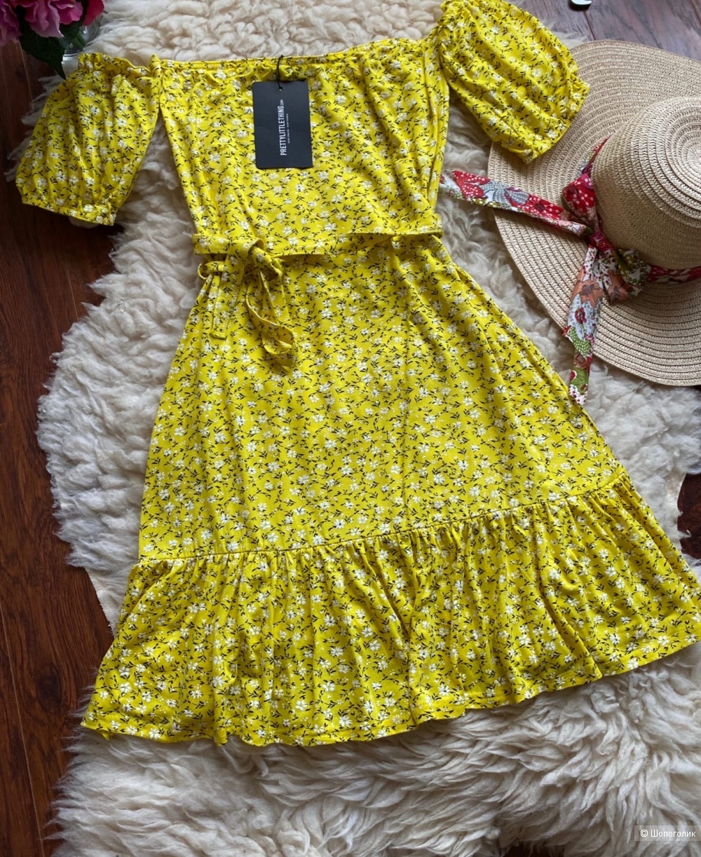 Платье  PrettyLittleThing Petite размер Xs, s