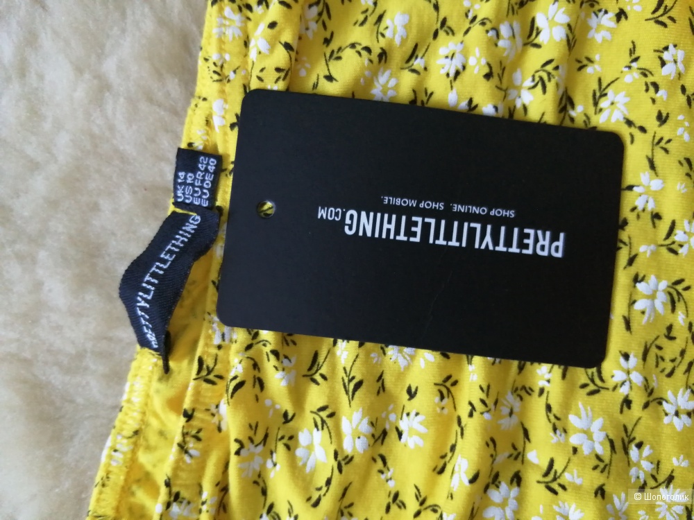Платье  PrettyLittleThing Petite размер Xs, s