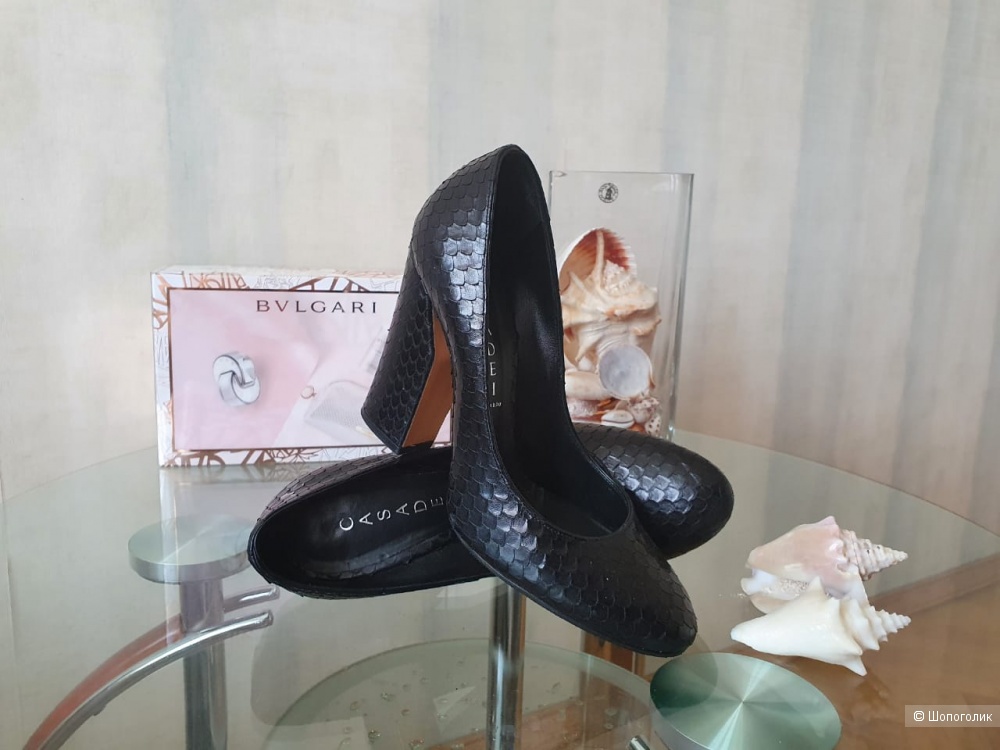 Туфли Casadei 37 размера