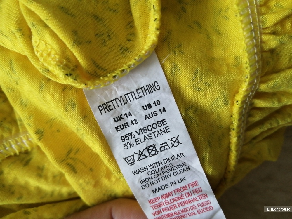 Платье  PrettyLittleThing Petite размер Xs, s