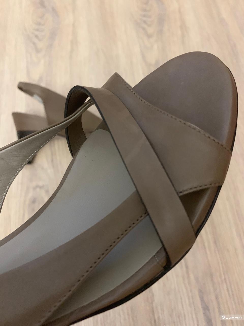 Carlo Pazolini босоножки 38/39