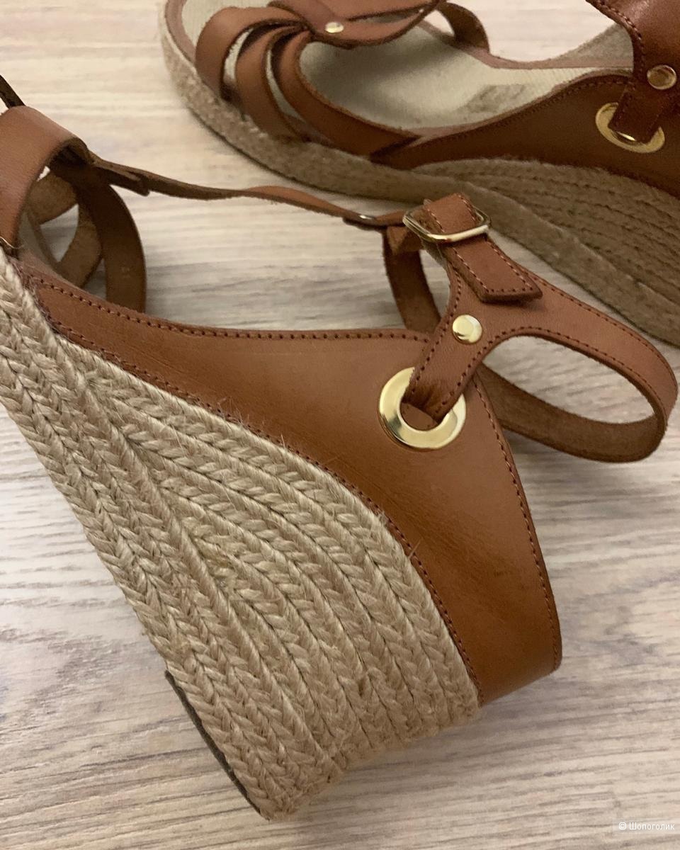 Carlo Pazolini босоножки 40