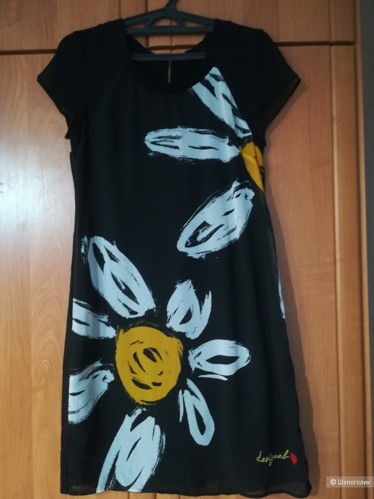 Платье Desigual размер М 170/88А черного цвета с принтом