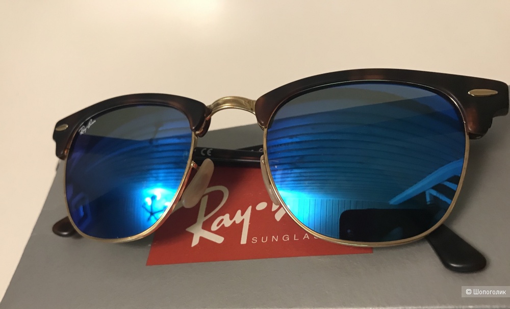 Солнцезащитные очки Ray Ban