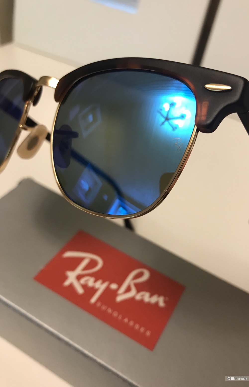 Солнцезащитные очки Ray Ban