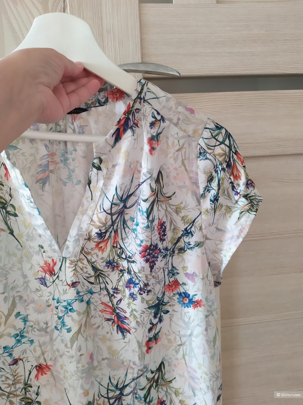 Блуза в цветок  Zara Basic M