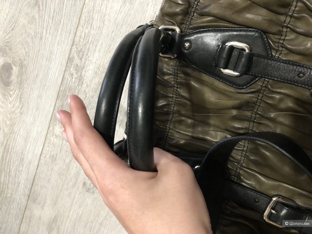 Сумка Prada размер 40 на 45 см