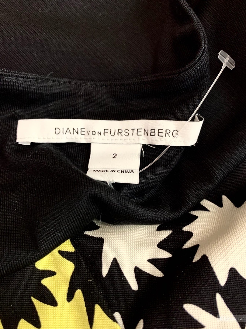 Шелковое платье от Diane von Furstenberg S