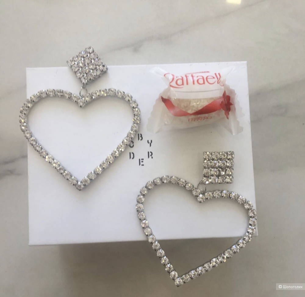 Серьги стиль Balenciaga