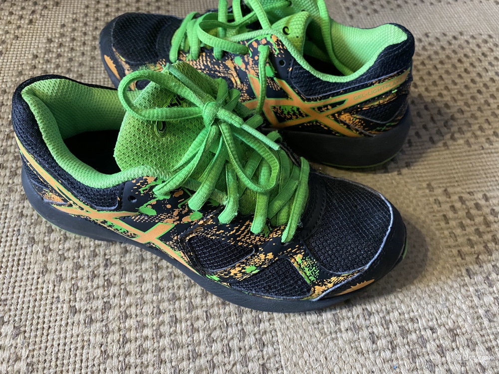 Детские кроссовки Asics, размер 33,5